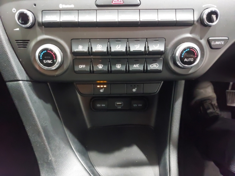 Kia Sportage 1.6 Gdi 2 White #17