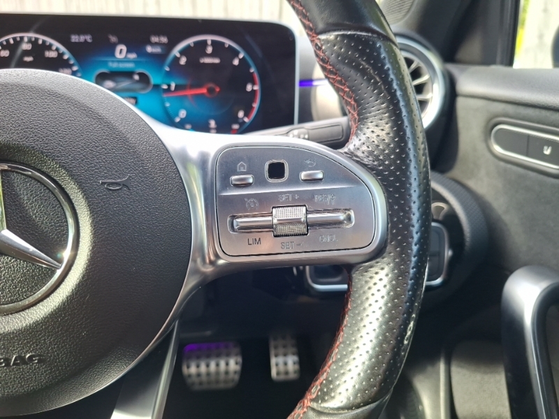Mercedes-Benz A Class 1.5 A180d Sport White #13
