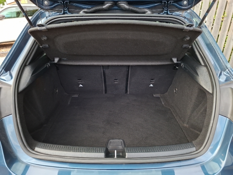 Mercedes-Benz A Class 1.5 A180d Sport White #18