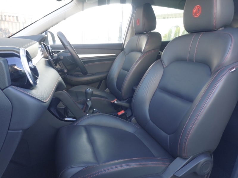 MG ZS 1.5 Vti-tech Exclusive White #5