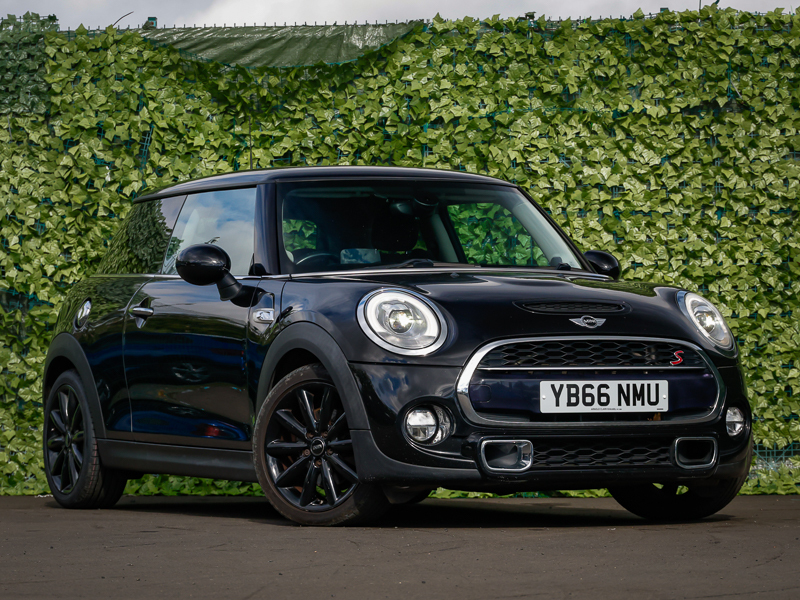 Mini Hatch 2.0 Cooper S Media Pack XL Black
