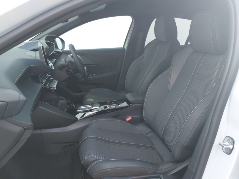 Peugeot e-208 100Kw Gt 50Kwh White #5