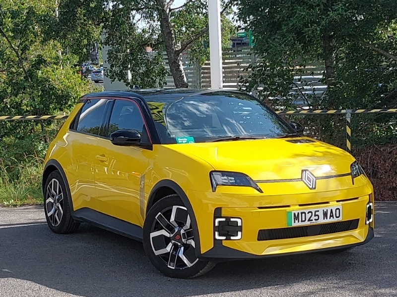 Renault 5 E-Tech 110Kw Techno Comfort Range 52Kwh Yellow