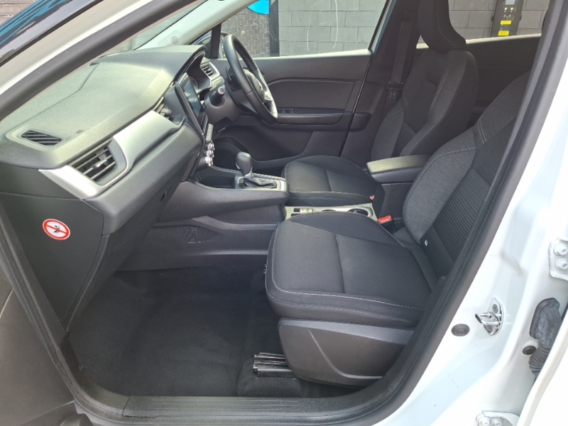 Renault Captur 1.3 Tce 130 Iconic Edc White #5