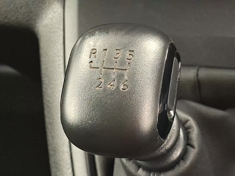 Vauxhall Vivaro 1.5 Turbo D 120 Pro H1 Van White #4