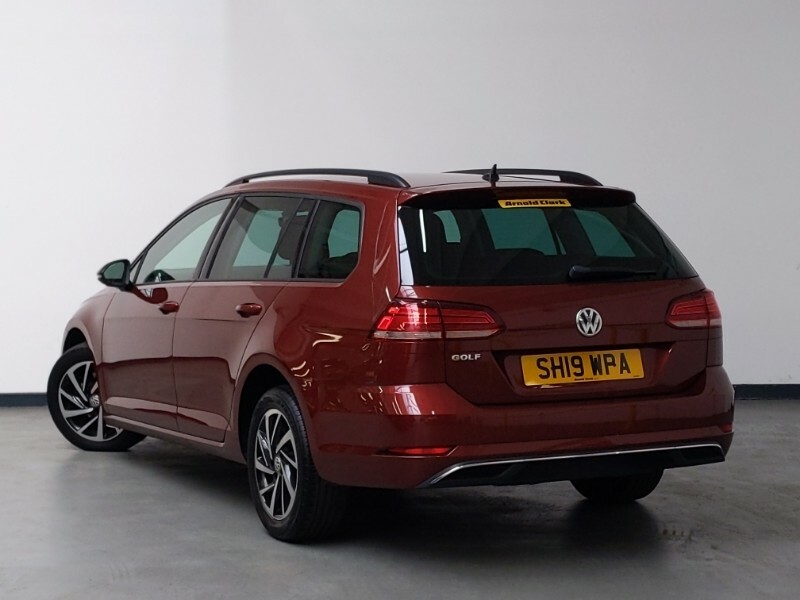 Volkswagen Golf 1.6 Tdi Match Dsg Red #2