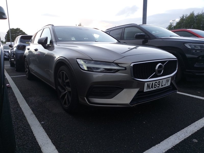 Volvo V60 2.0 T4 190 Momentum Plus Grey