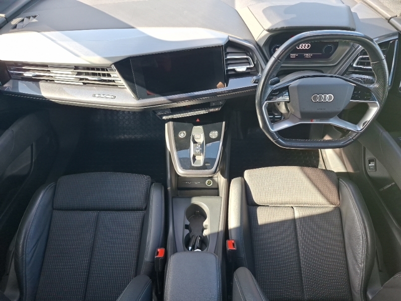 Audi Q4 E Tron 150Kw 40 82Kwh S Line Black #3