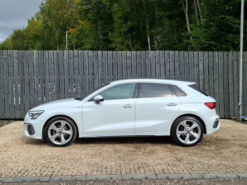 Audi A3 30 Tfsi S Line S Tronic White #4