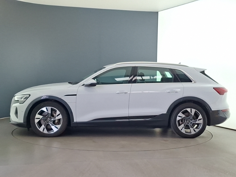 Audi Q8 e tron 250Kw 50 Quattro 95Kwh Sport White #4