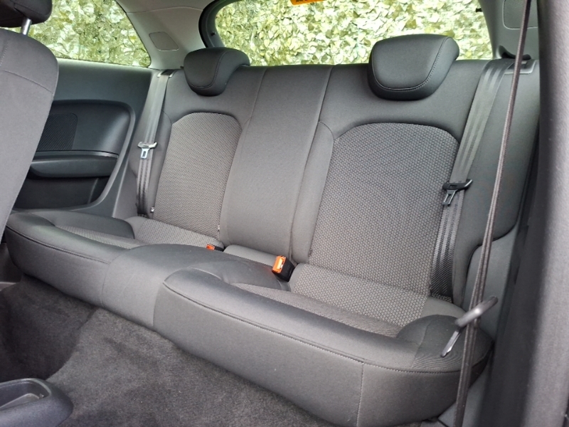 Audi A1 1.0 Tfsi Se Black #5