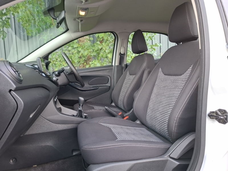 Ford KA+ 1.2 85 Zetec White #5