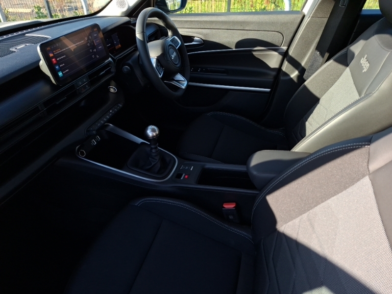 Jeep Avenger 1.2 Altitude Beige #5