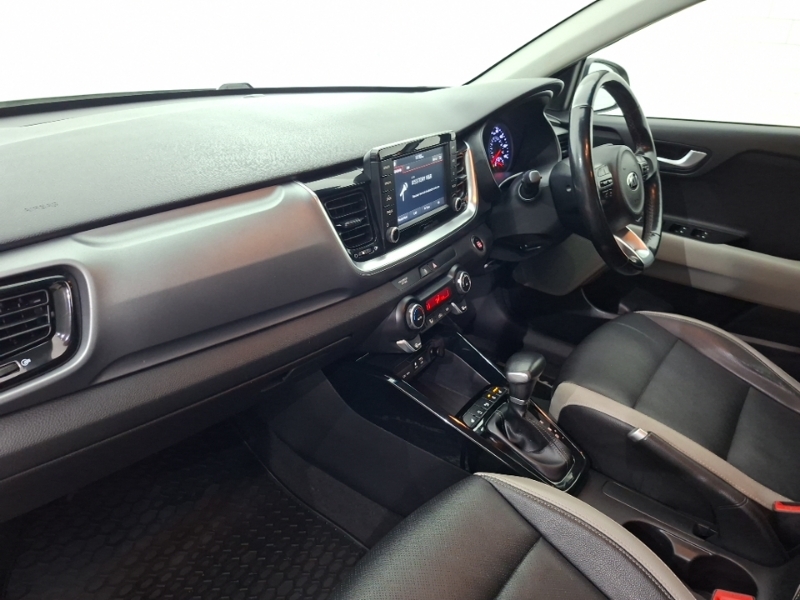 Kia Stonic 1.0T Gdi 4 White #5
