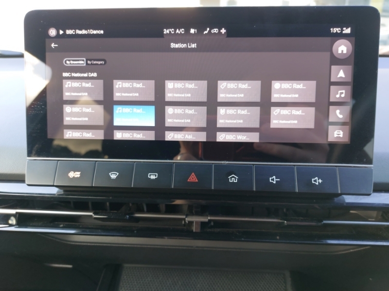 MG MG4 150Kw Trophy Ev Long Range 64Kwh Orange #4