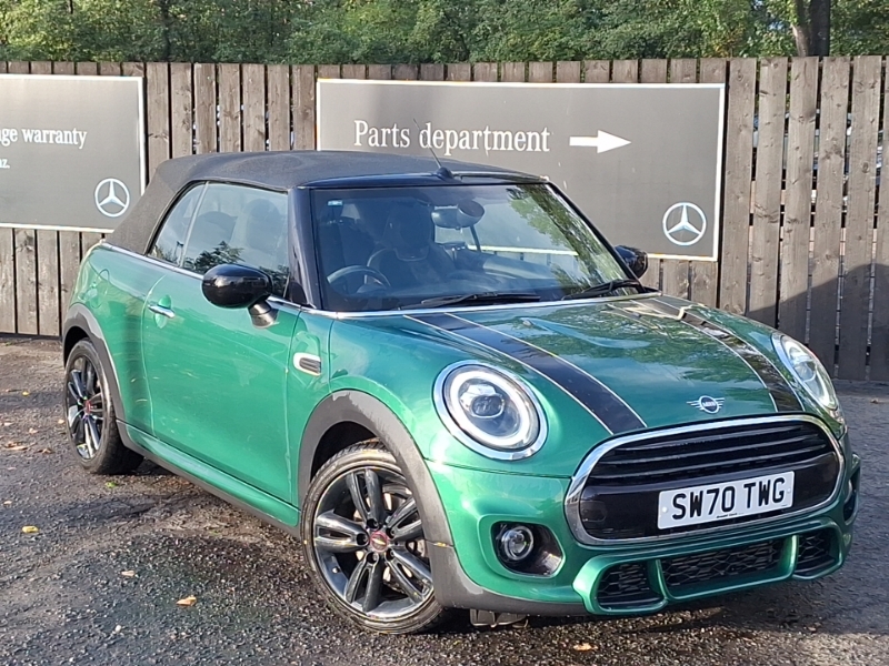 Mini Convertible 1.5 Cooper Sport II Green