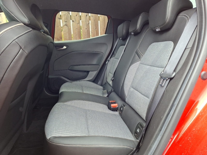 Renault Clio 1.0 Tce 90 Techno Red #6
