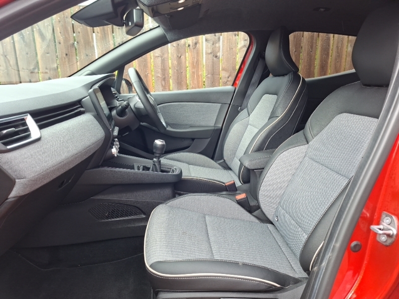 Renault Clio 1.0 Tce 90 Techno Red #5