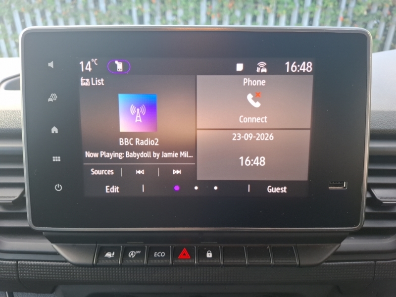 Renault Trafic Renault Trafic Sl30 90Kw 52Kwh Advance Van White #5