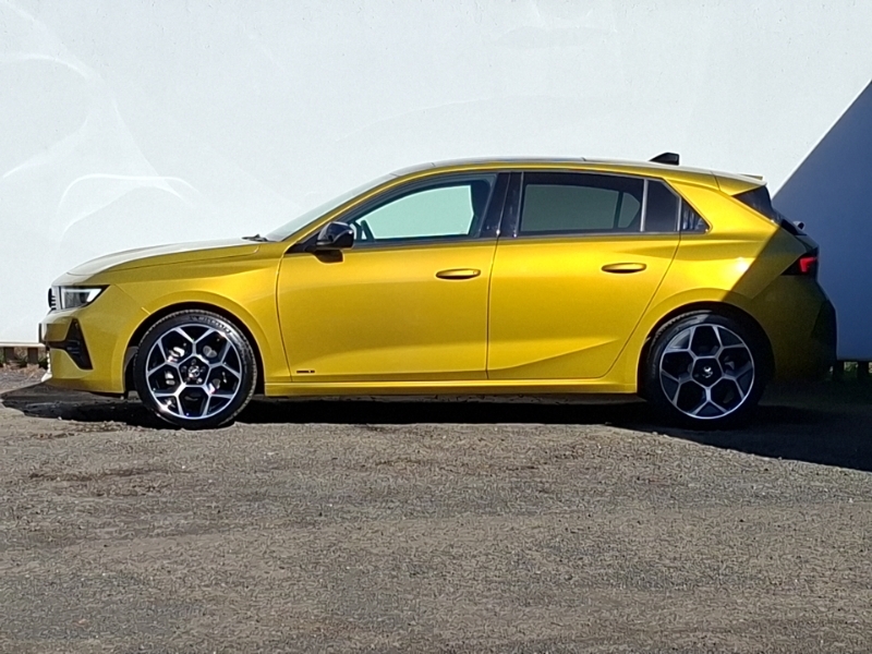 Vauxhall Astra 1.2 Turbo 130 Ultimate Yellow #4