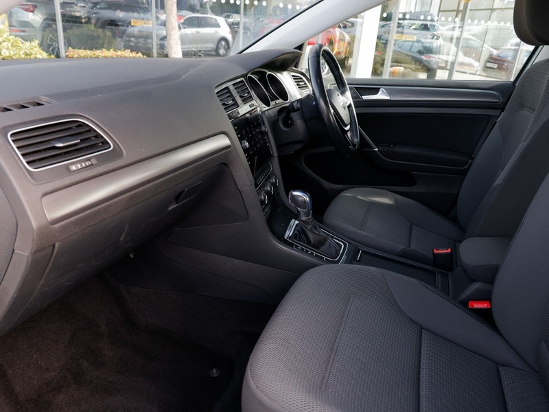 Volkswagen e-Golf 99Kw E-golf 35Kwh Silver #5