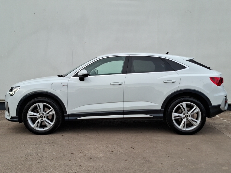 Audi Q3 45 Tfsi E S Line S Tronic White #4