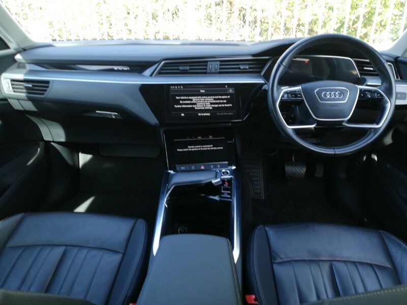 Audi Q8 e tron 250Kw 50 Quattro 95Kwh Sport Blue #3