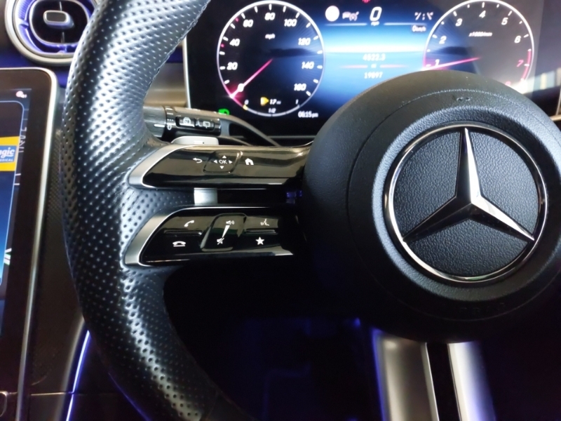 Mercedes-Benz C Class C300e Amg Line Premium Plus 9G-tronic 2024 Black #12