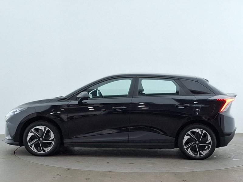 MG MG4 150Kw Se Ev Long Range 64Kwh Black #4