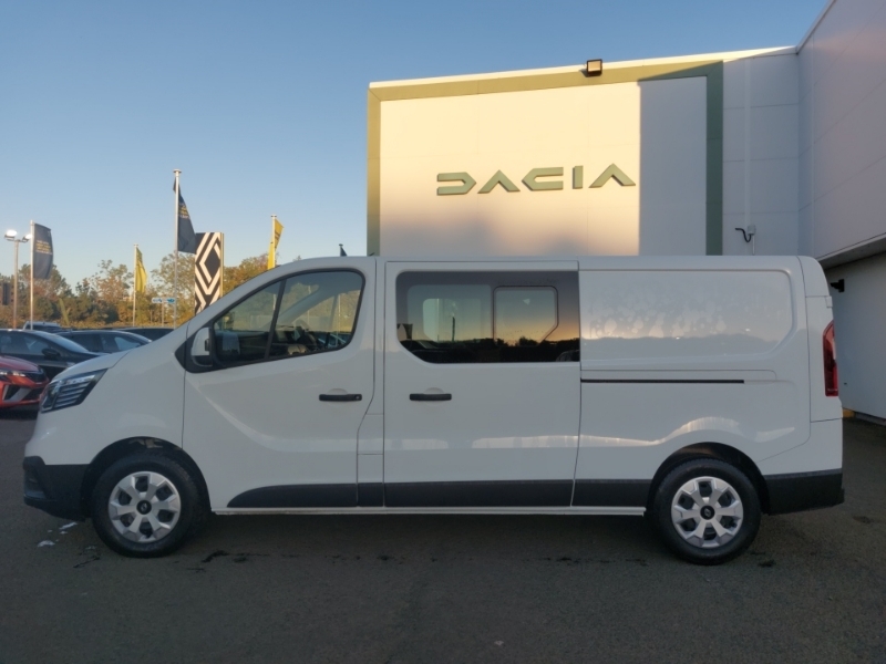 Renault Trafic Ll30 Blue Dci 130 Advance Safety Crew Van White #4