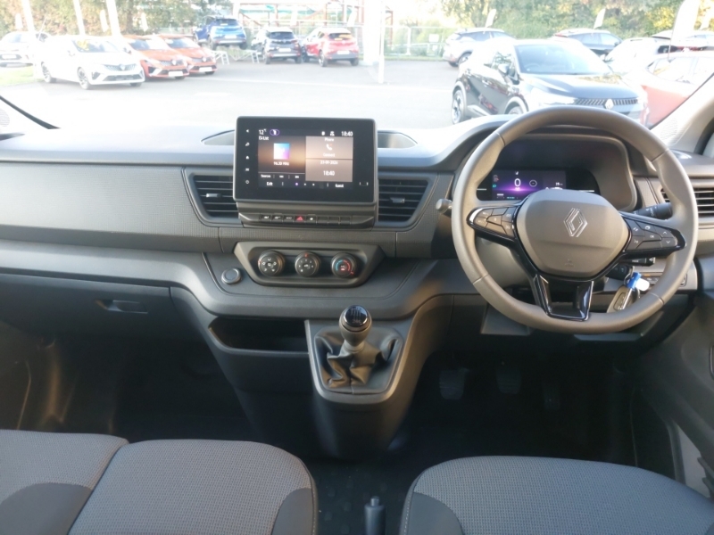 Renault Trafic Ll30 Blue Dci 130 Advance Safety Crew Van White #3