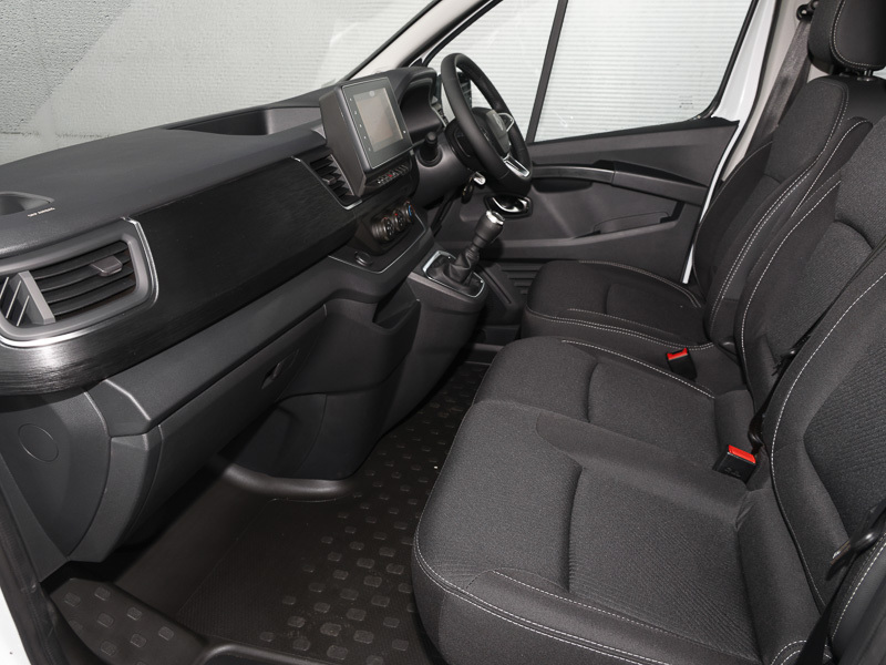 Renault Trafic Ll30 Blue Dci 150 Extra Safety Van White #3