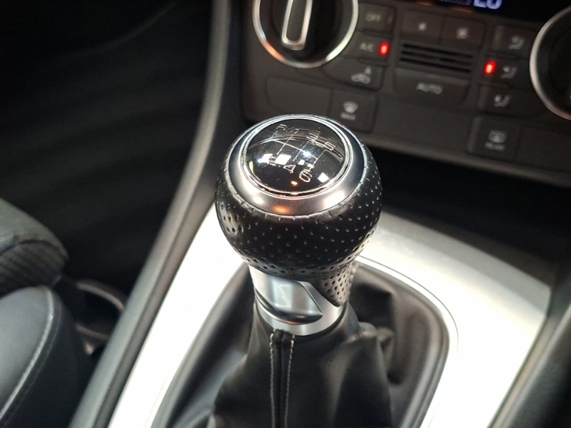 Audi Q3 Black Edition 1.4 Tfsi Cylinder On Demand 150 Ps S  #16
