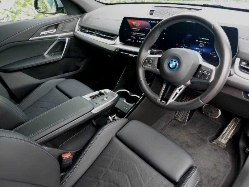 BMW iX2 230Kw Xdrive30 Shadow Edition 65Kwh #6