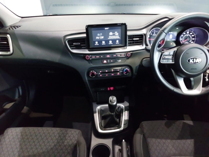 Kia Ceed 1.0T Gdi Isg 2 Black #3