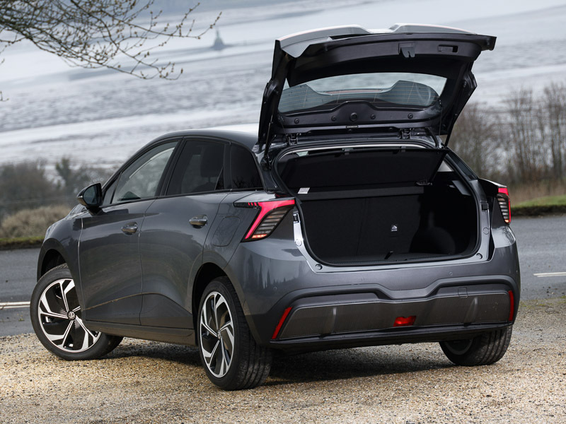 MG MG4 170Kw Premium Long Range 64Kwh Black #18