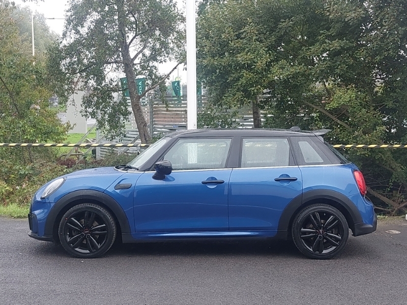 Mini Hatch 1.5 C Exclusive Blue #4