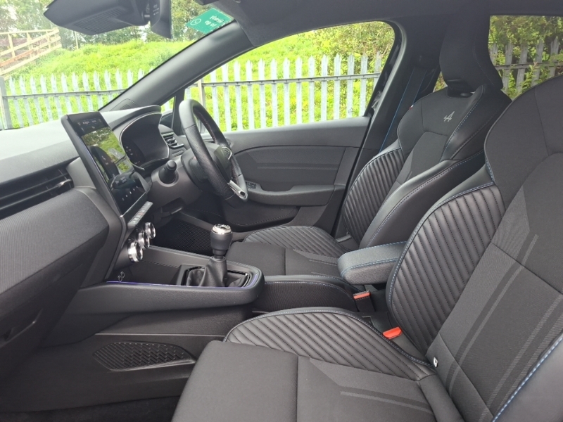 Renault Clio 1.0 Tce 90 Esprit Alpine Black #4