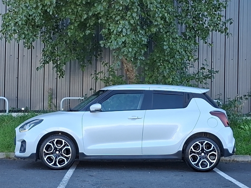Suzuki Swift 1.4 Boosterjet 48V Hybrid Sport White #4