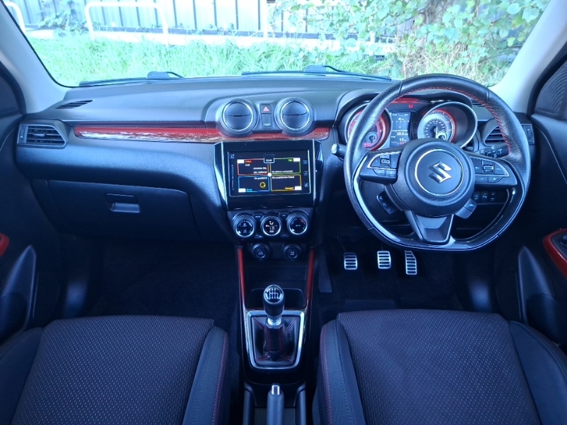 Suzuki Swift 1.4 Boosterjet 48V Hybrid Sport White #3