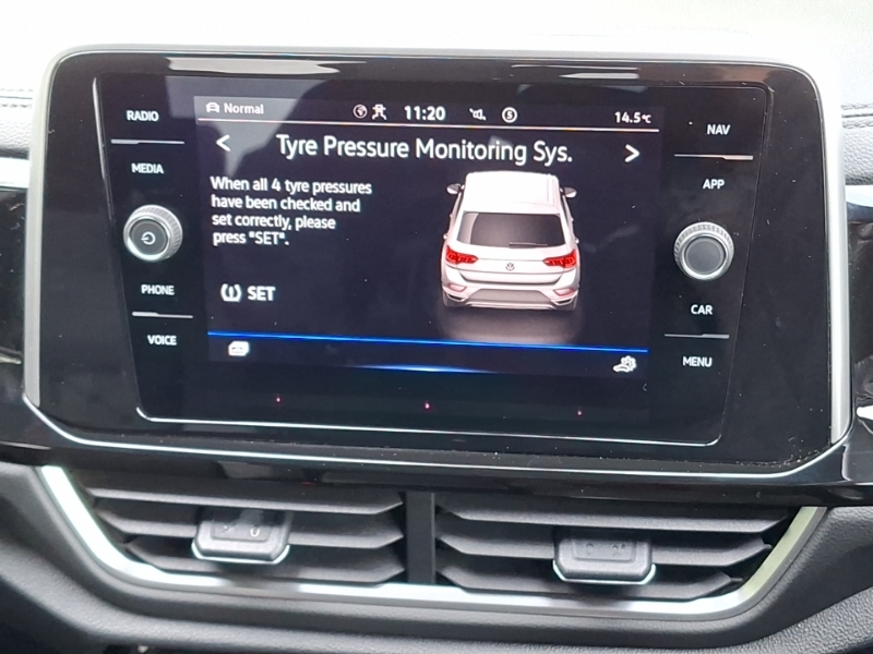 Volkswagen T-Roc Life Grey #16
