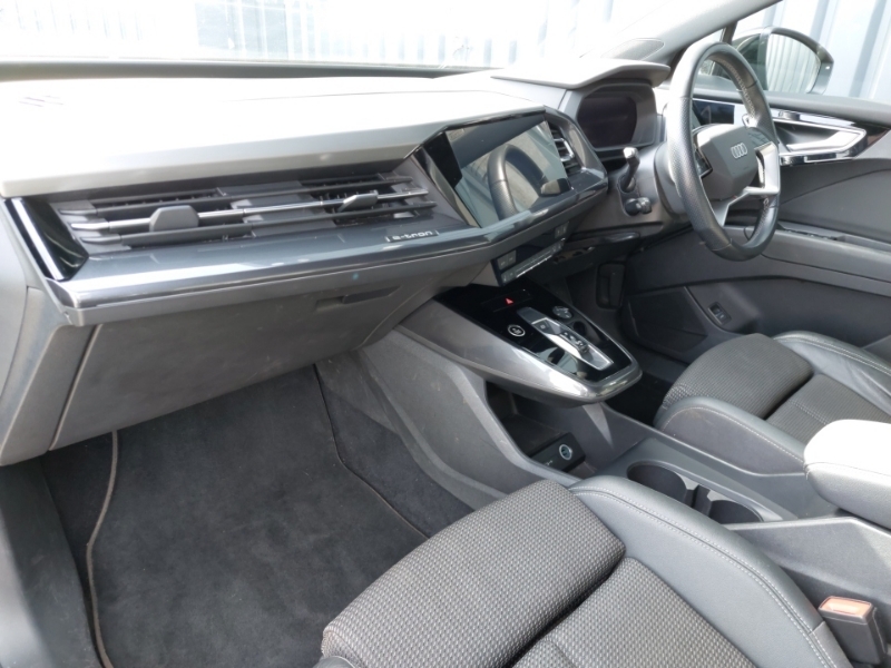 Audi Q4 E Tron 220Kw 50 Quattro 82Kwh S Line Black #5