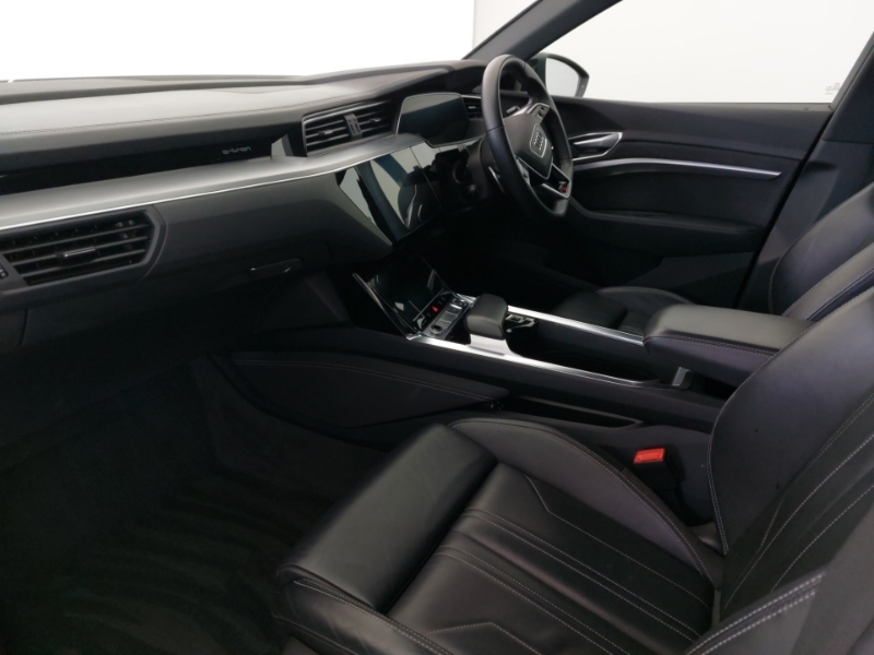 Audi E-tron 230Kw 50 Quattro 71Kwh Black Edition Black #5