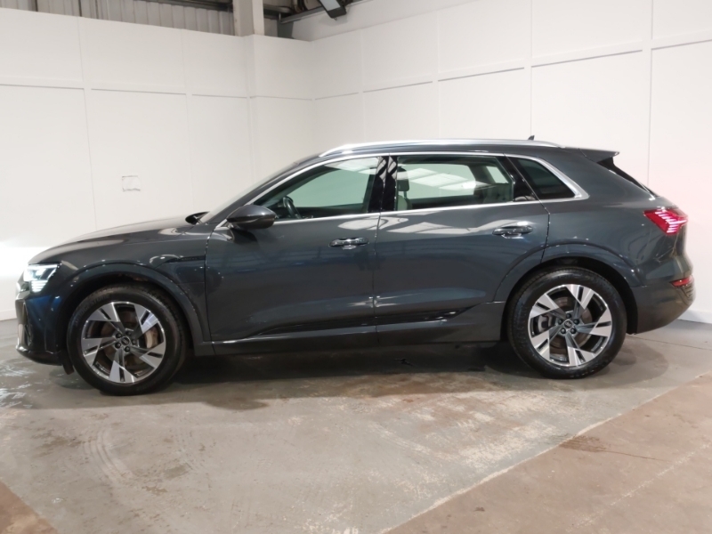 Audi Q8 e tron 250Kw 50 Quattro 95Kwh Sport Grey #4
