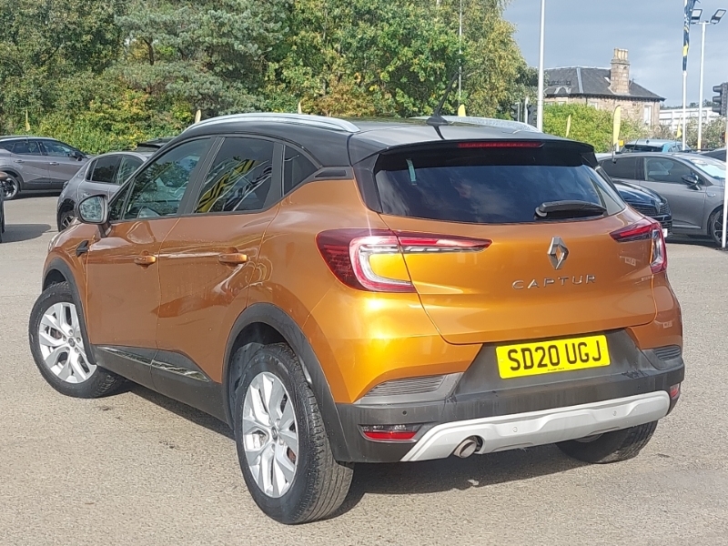 Renault Captur 1.3 Tce 130 Iconic Orange