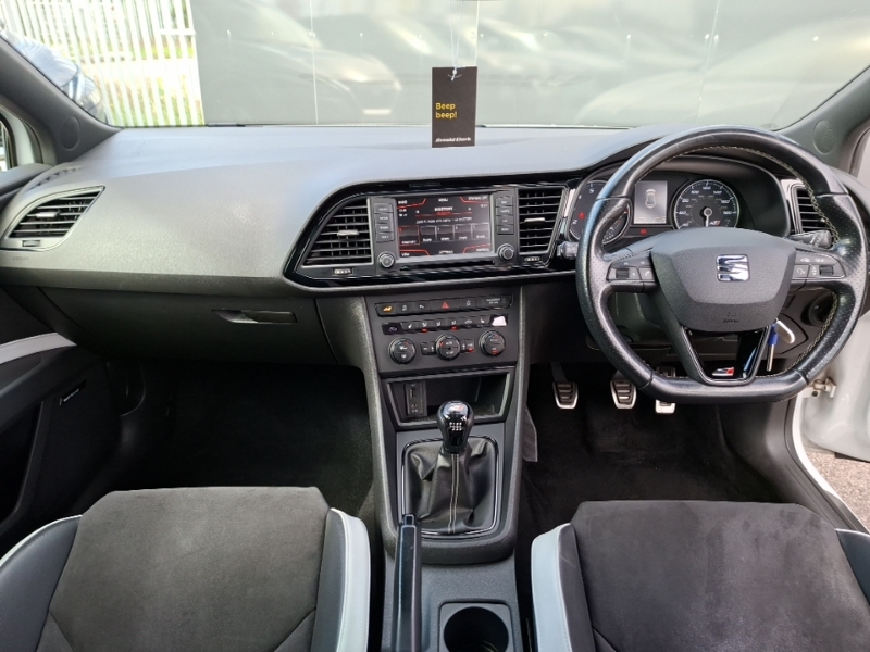 Seat Leon 2.0 Tsi Cupra Black 290 White #3