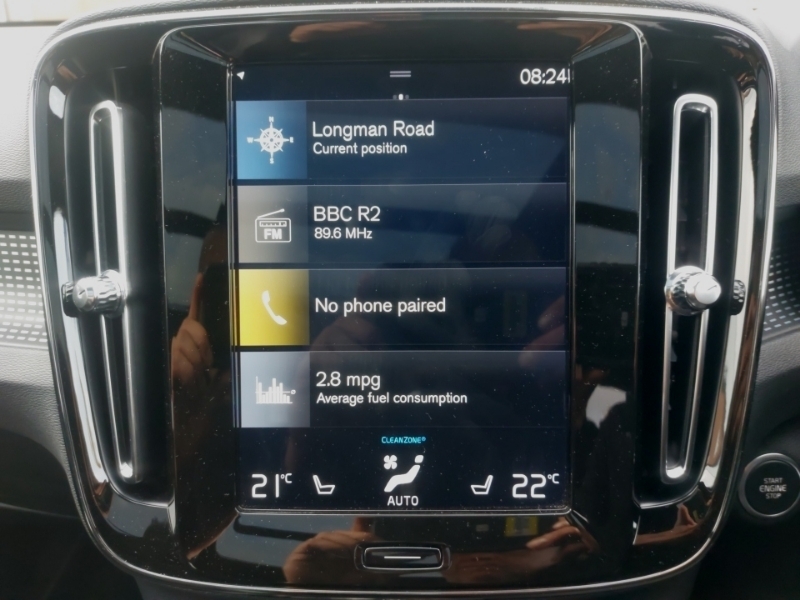 Volvo XC40 2.0 D3 R-design Euro 6 Ss White #16