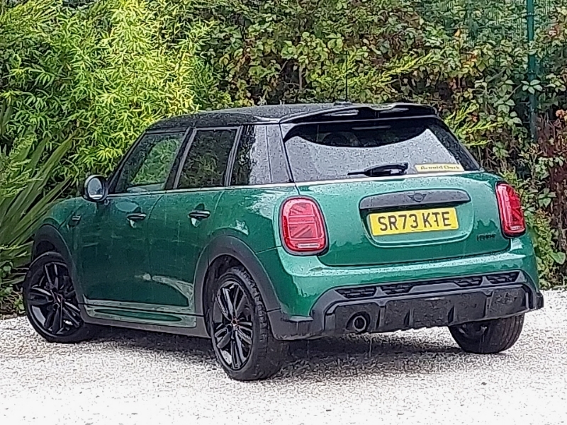 Mini Hatch 1.5 C Exclusive Level1 Green #2