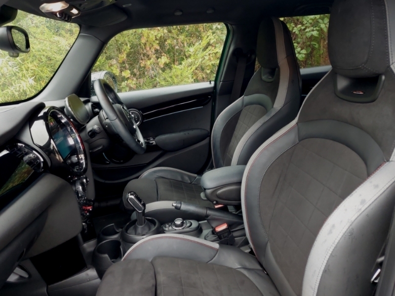 Mini Hatch 1.5 C Exclusive Level1 Green #5
