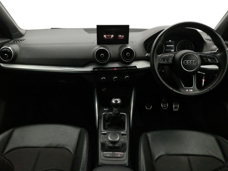 Audi Q2 35 Tfsi S Line Red #3